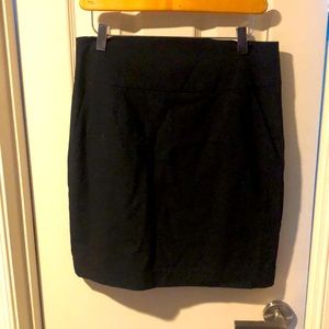 BR Classic black pencil skirt 6P